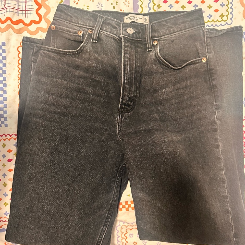 Abercrombie & fitch size 28 (6) - The 90’s Straight Ultra High Rise black jeans
